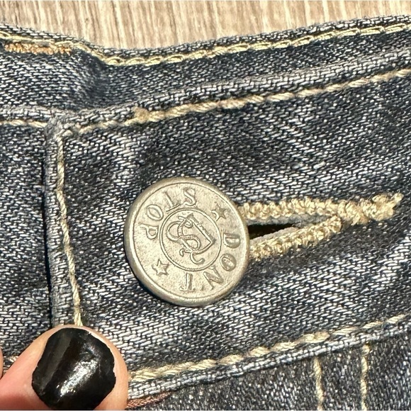 Vintage - Don’t Stop - Women’s Ultra High Waisted Mom Style Jeans - 80’s - Picture 3 of 9